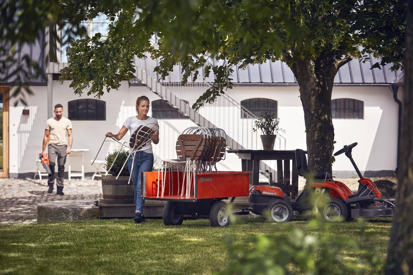 Husqvarna Akku-Frontmäher R 112iC inkl. Mähdeck Combi 85, Akku und Ladegerät - Image 4