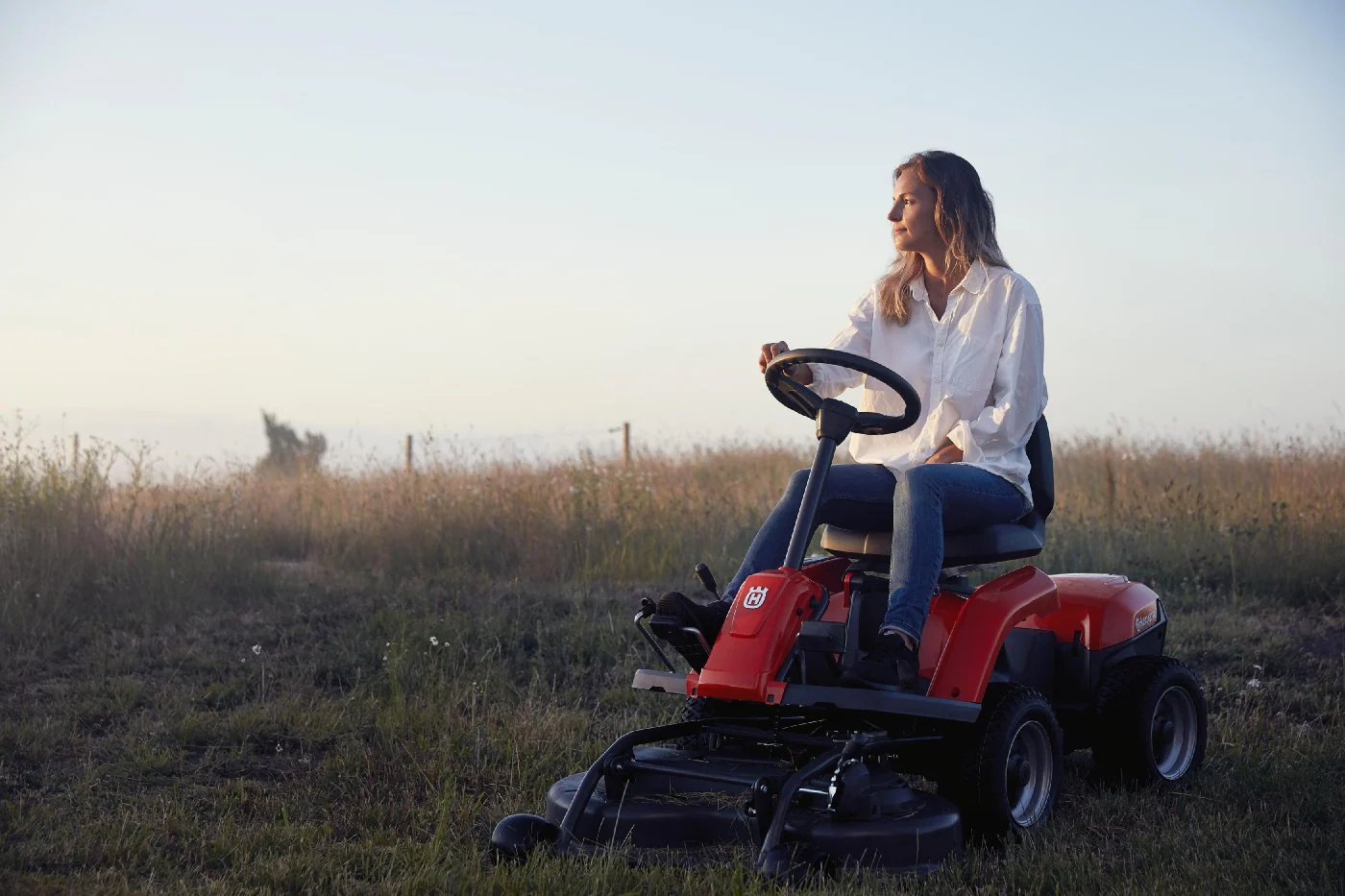 Husqvarna Akku-Frontmäher R 112iC inkl. Mähdeck Combi 85, Akku und Ladegerät - Image 5