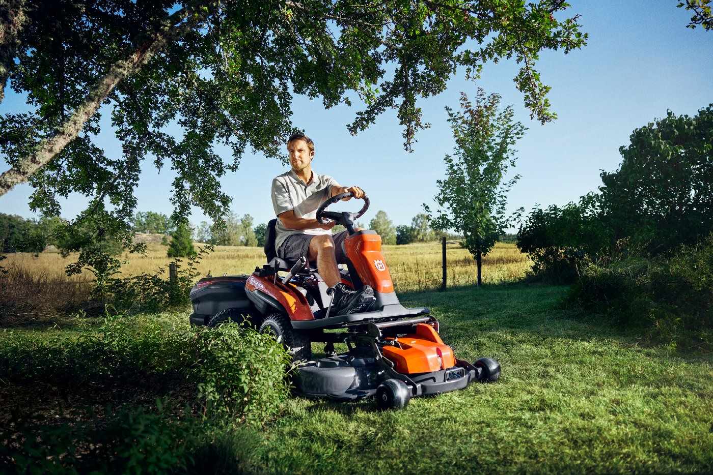 Husqvarna Akku-Frontmäher Rider 200iX - Grundgerät ohne Mähdeck - Image 12