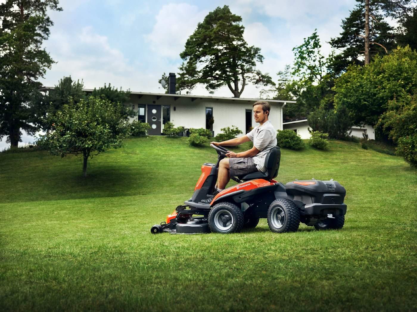Husqvarna Akku-Frontmäher Rider 200iX - Grundgerät ohne Mähdeck - Image 13