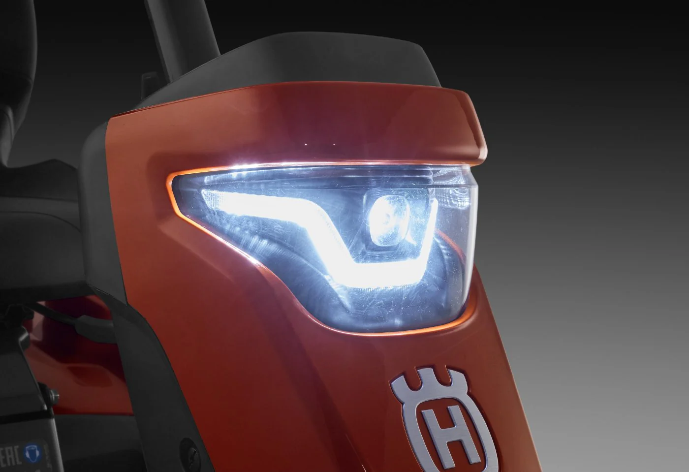 Husqvarna Profi Allrad-Frontmäher R 316TsX AWD - Grundgerät ohne Mähwerk - Image 3