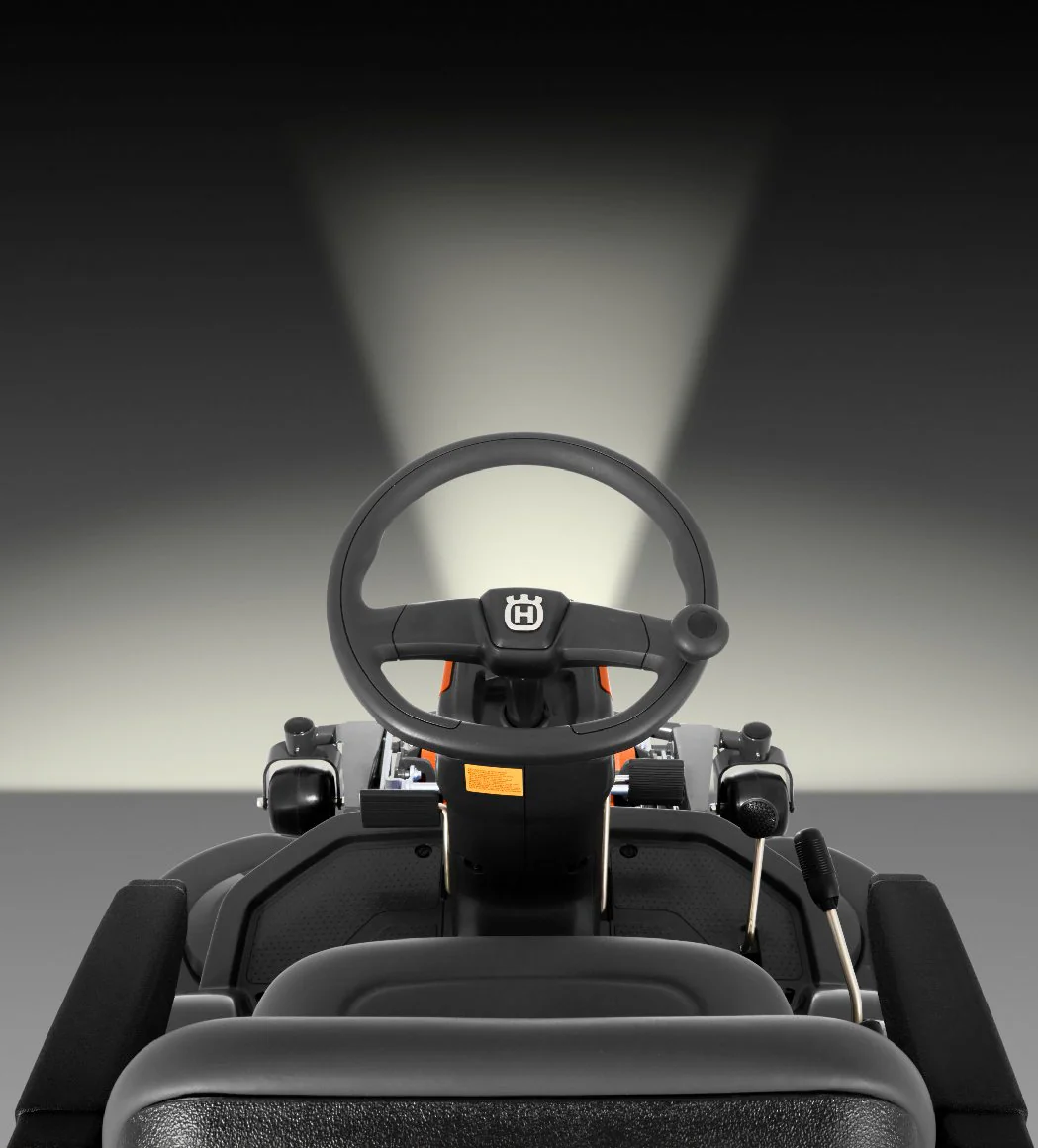 Husqvarna Profi Allrad-Frontmäher R 420TsX AWD Grundgerät ohne Mähwerk - Image 12
