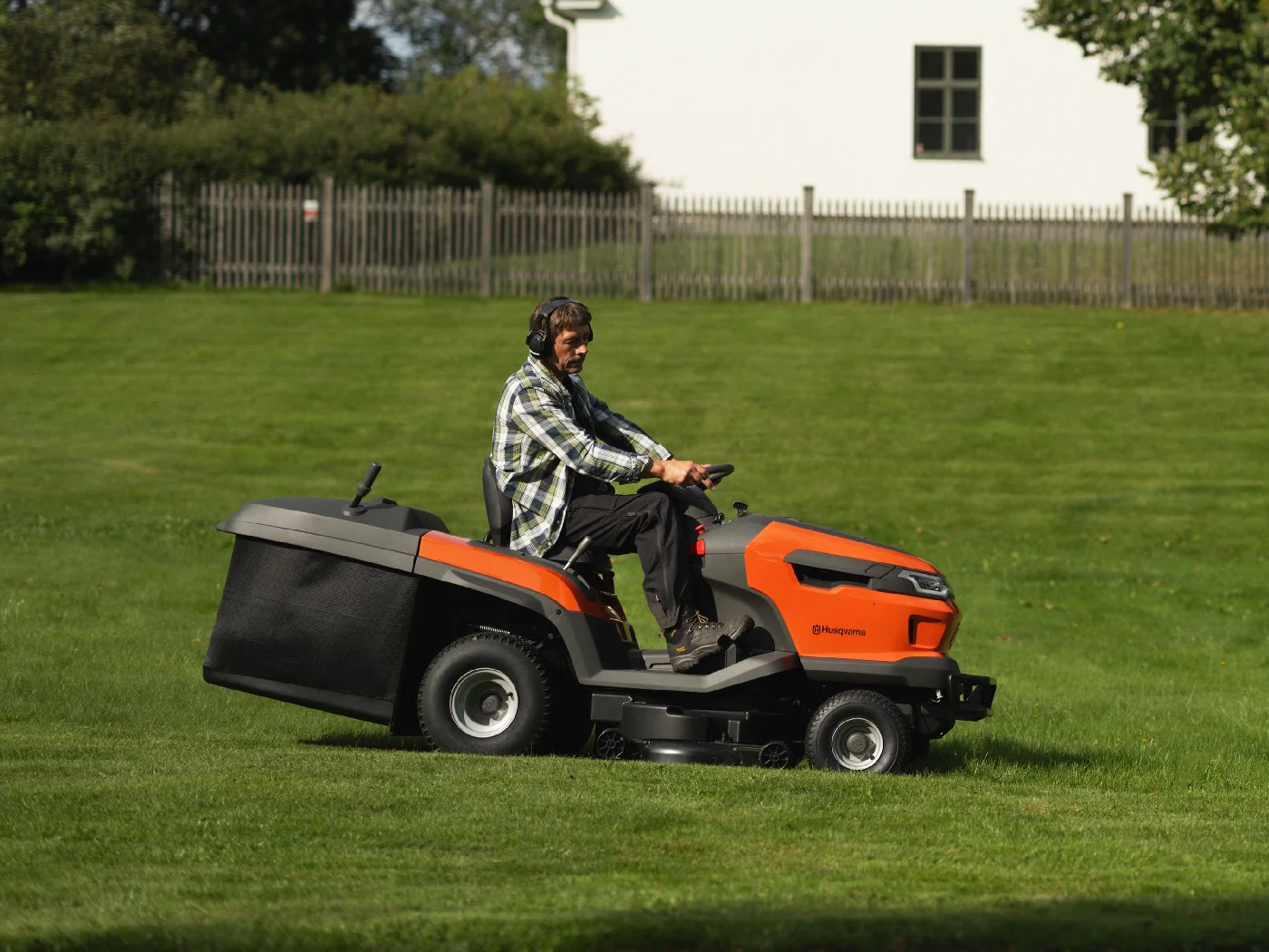 Husqvarna Rasentraktor TC 220T - Image 20