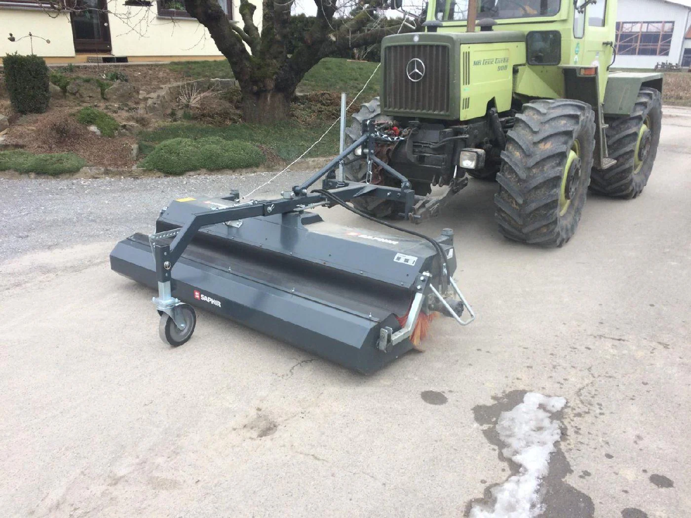SAPHIR Kehrmaschine FKM 151 - Image 2