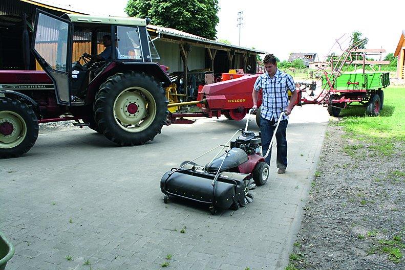 Tielbürger Schmutz- und Schneekehrmaschine tk48 Honda GXV160 - Image 4