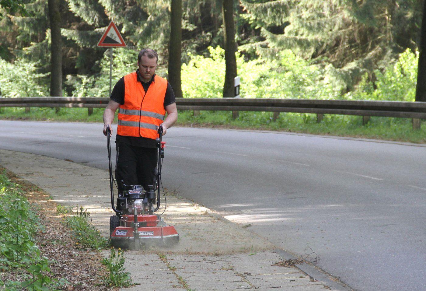 Tielbürger Wildkrautbürste TW50X B&S 850 IC - mit Antrieb - Image 5