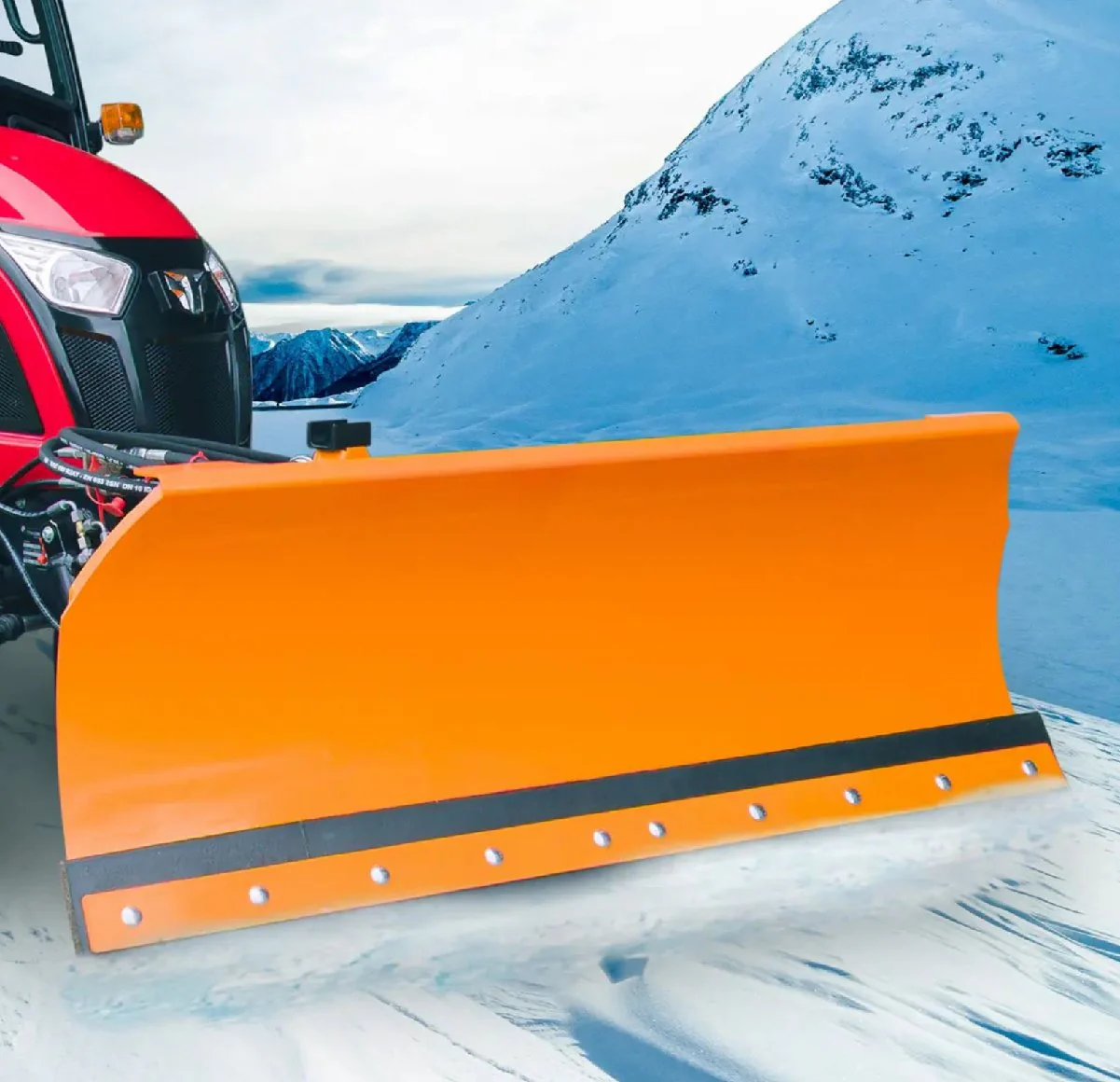 Tym Allrad-Kompakttraktor T255 HST mit Winterpaket Kabine, Schneeschild und Streuer - Image 3